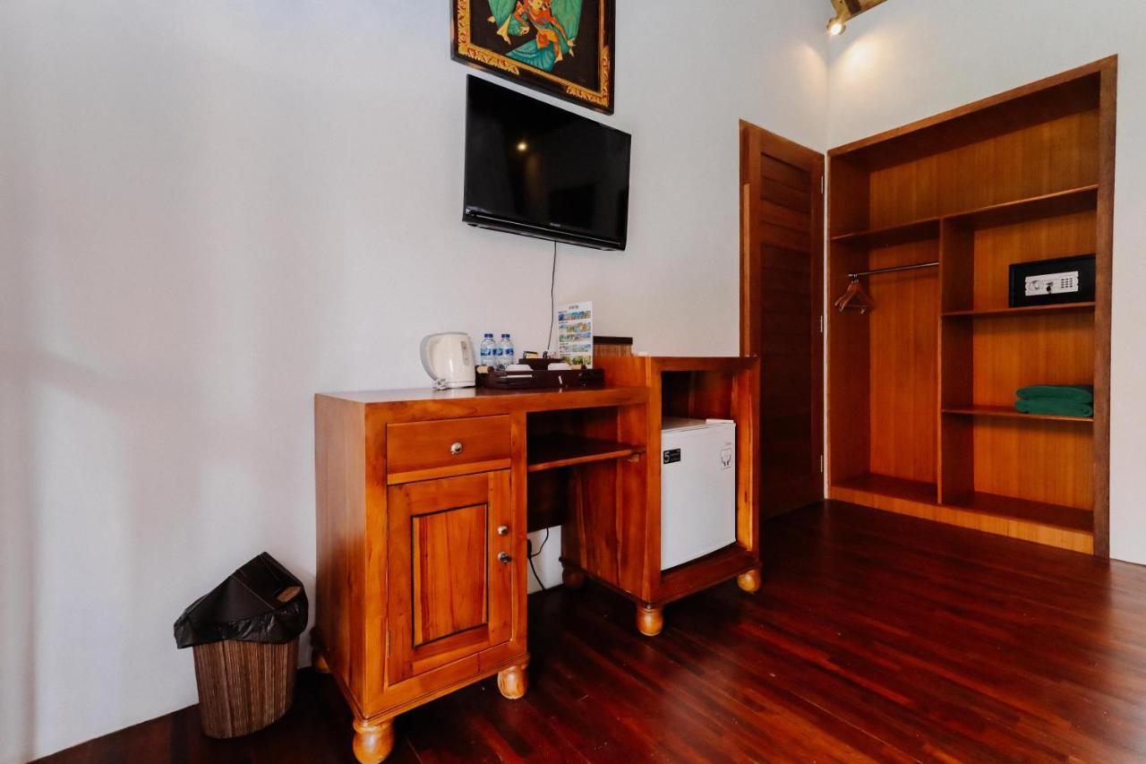 Jhonny Kibung Villas Lembongan Exterior foto